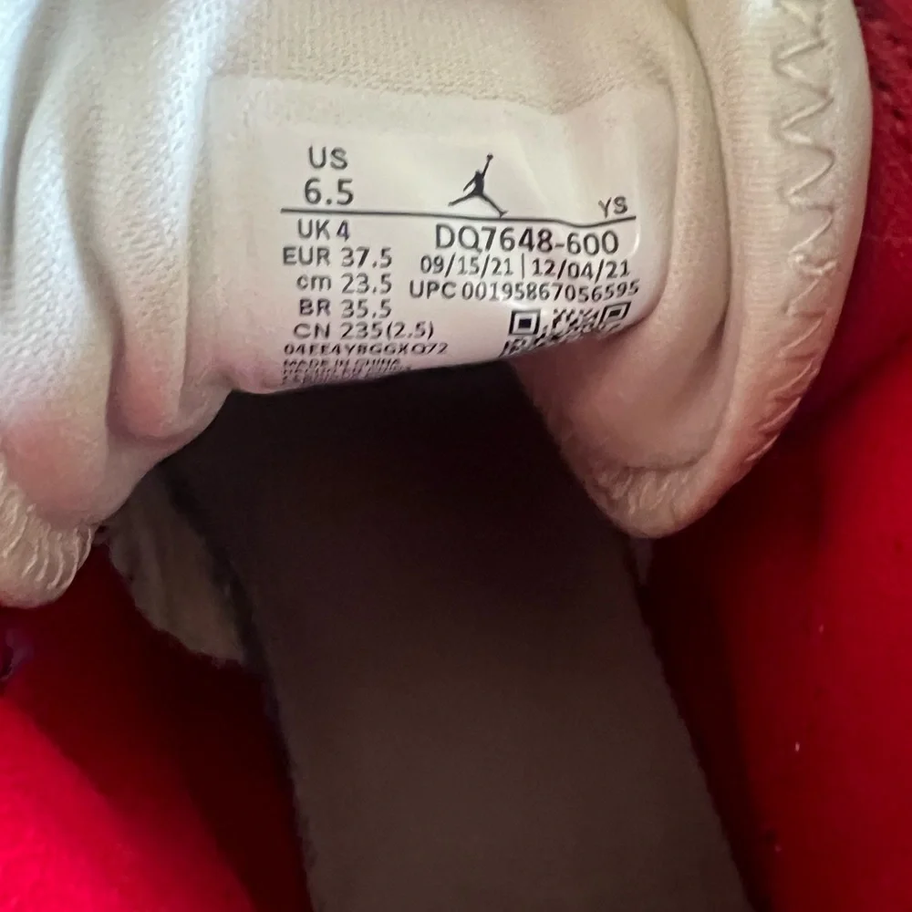 Air Jordan one of kind - Picture 3 of 11